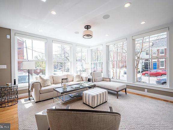 5th image of 317 N Columbus St