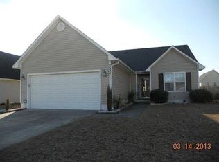 2524 Forest Lodge Dr, Fayetteville, NC 28306