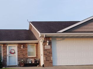 6082 Seven Springs Dr, Dubuque, IA 52002