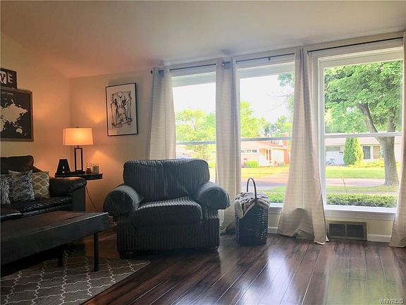 5th image of 470 Harrison Ave
