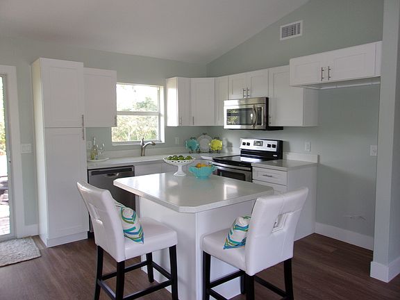 2nd image of 336 Tern Ave.