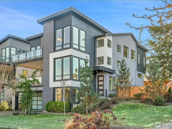 1113 N 39th Court, Renton, WA 98056