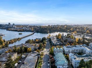Carrington Court, Victoria, BC V9A 1P6