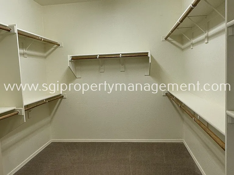 21080 W Almeria Rd — Photo 8