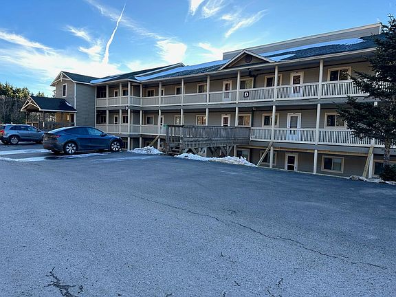 3rd image of 203D Summit Dr