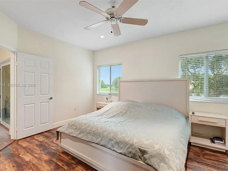 16339 Malibu Dr #22 — Photo 24