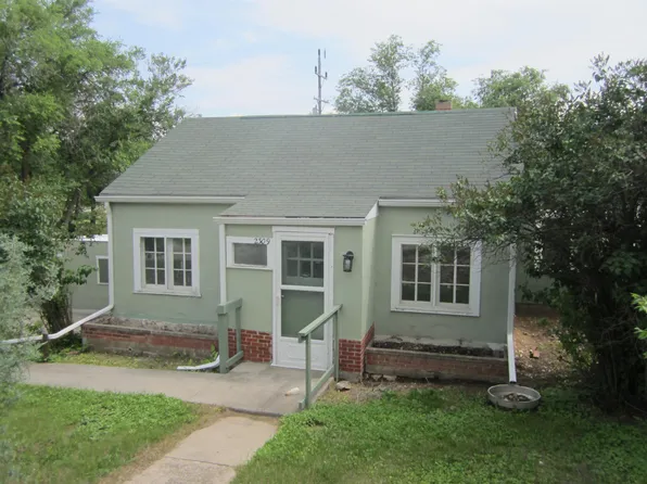 2309 Wilson Ave, Hot Springs, SD 57747