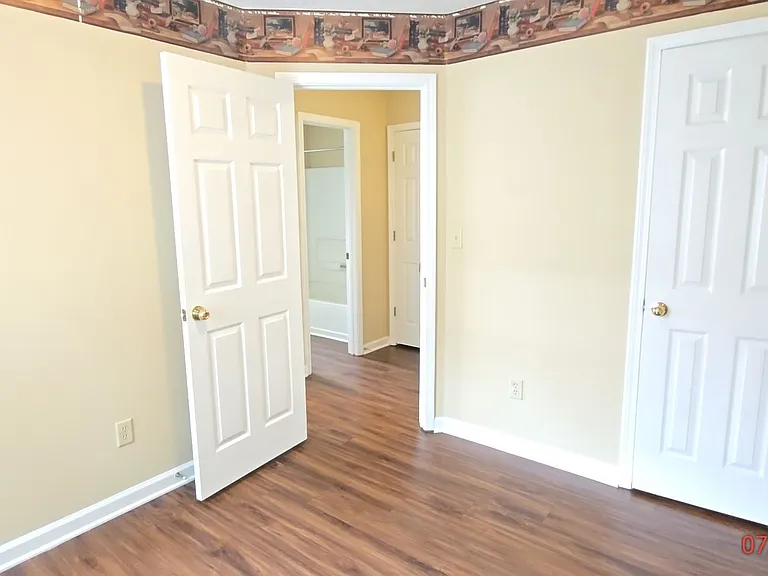 308 J C Ct — Photo 10