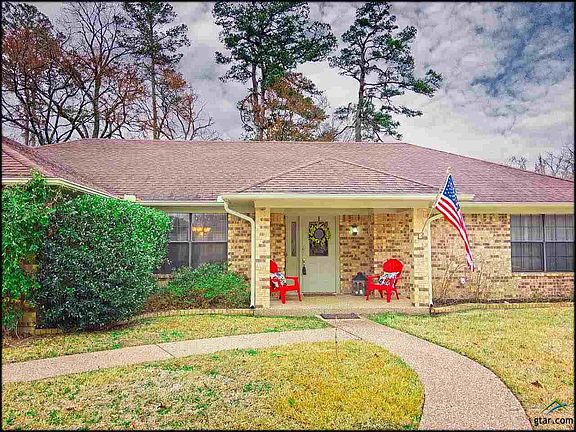 2nd image of 3809 Lexington Dr