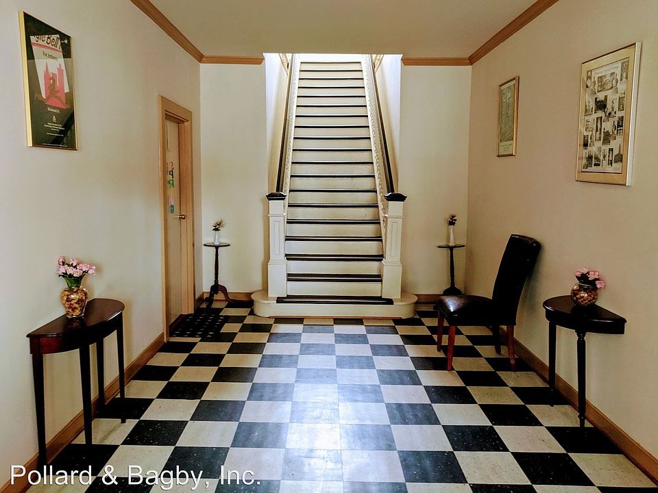 1st image of 2600 Park Ave APT 04