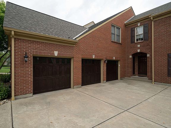 3rd image of 1941 Macintosh Ln