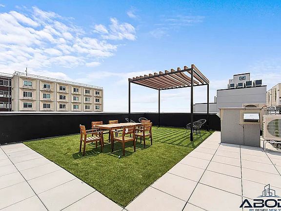 5th image of 828 New York Ave #6A