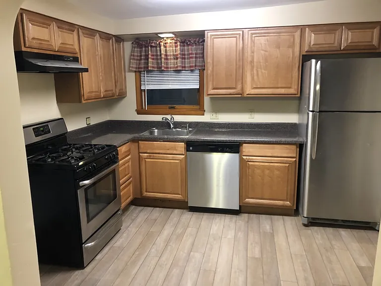4.5 Jeanette St — Photo 1