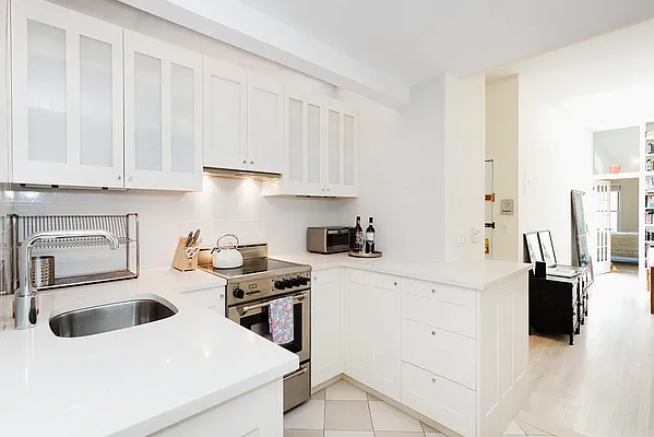 Sold by Danielle Epstein, LREB | media 21