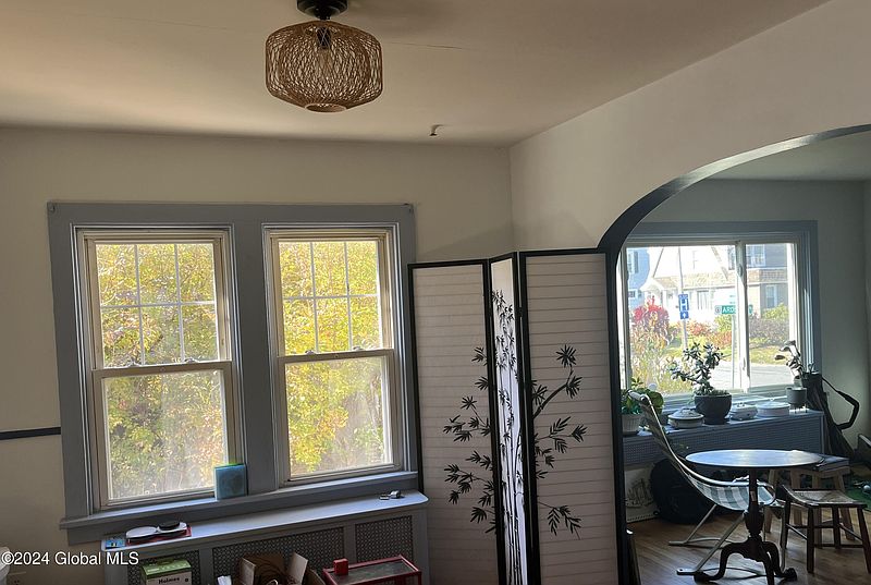 5th image of 1410 Nott Street