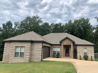 60 Woodlands Cir, Batesville, AR 72501