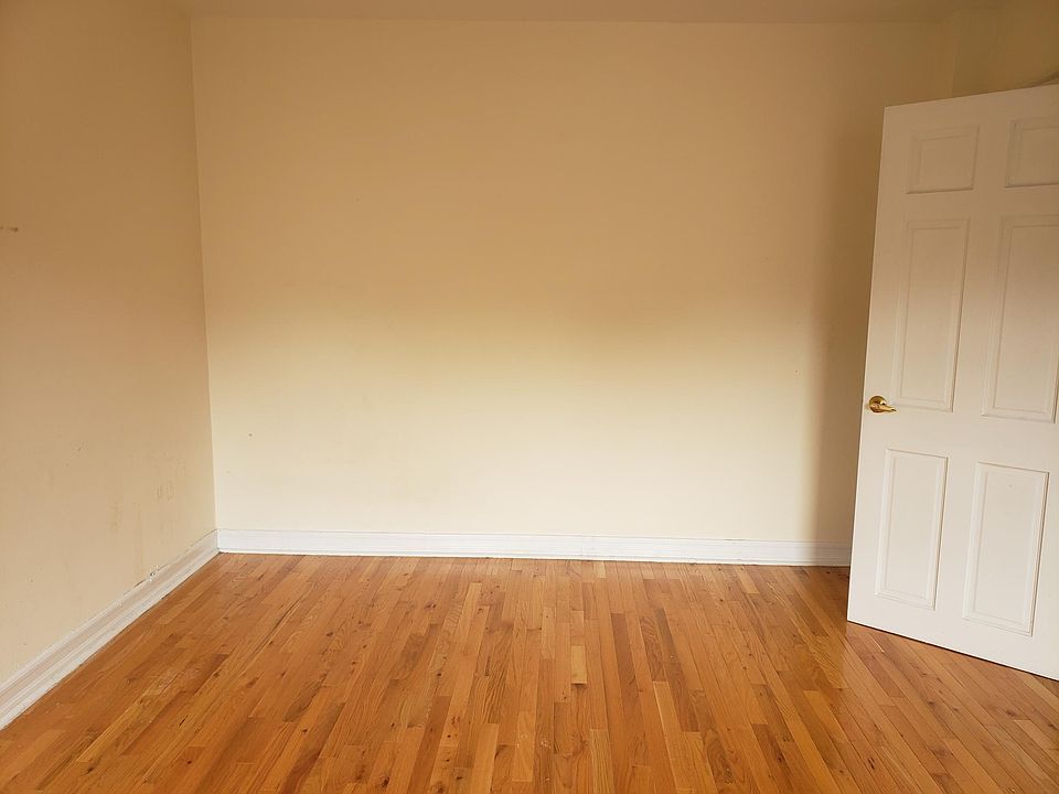1st image of 911 McLean Ave APT C5