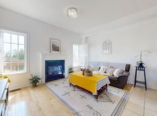 50 Versailles Cres, Brampton, ON L6P 3J9