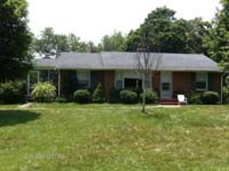 711 Hutcheson Dr