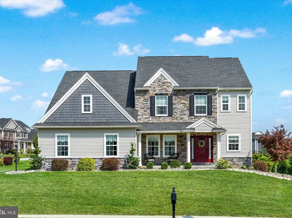 233 Tavern Blvd, Boiling Springs, PA 17007