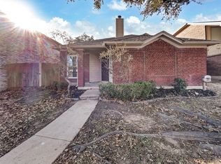 1004 Alameda Dr, Carrollton, TX 75007