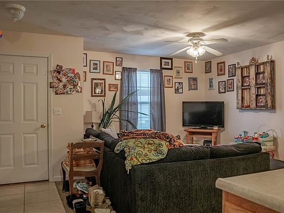 3rd image of 1619 W Kole Dr