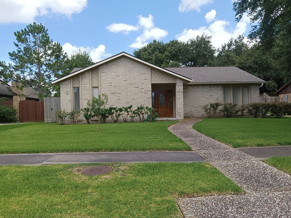 1st image of 16306 Shady Elms Dr