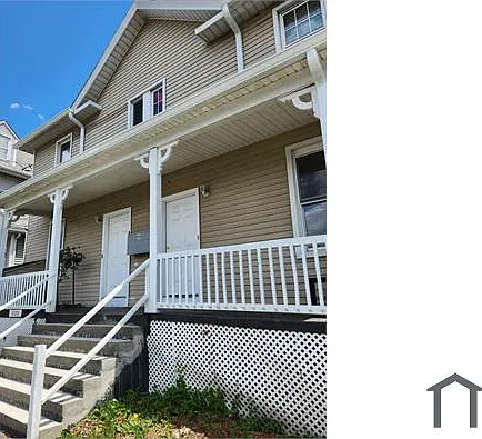2 bed, 900 sqft, $2,100 — Photo 1