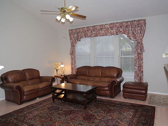 5th image of 20914 Whitevine Way