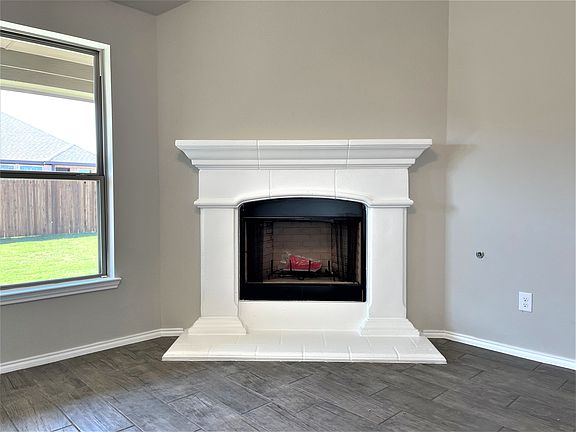 5th image of 1304 Alderwood Ln
