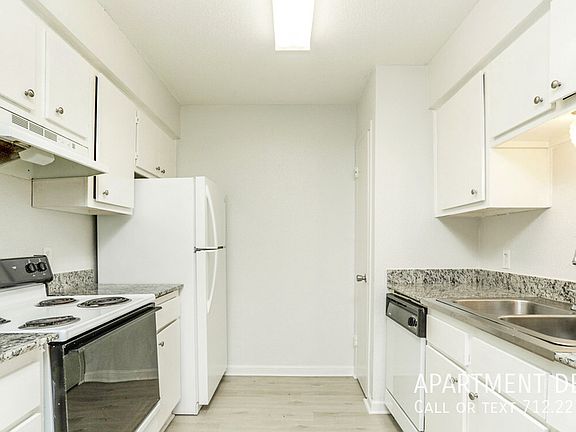2nd image of 706 Hickory Dr #3640
