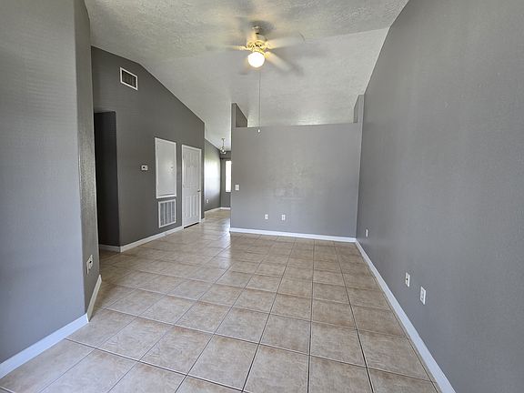 2nd image of 3113 Julia Ct #3113