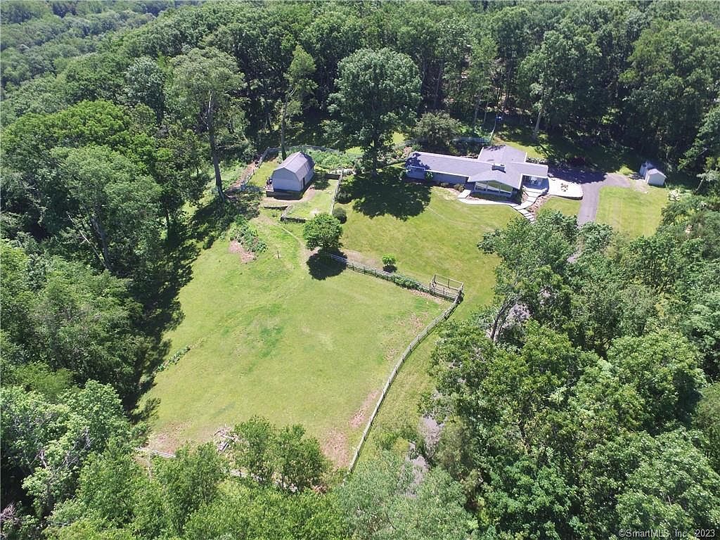 26 Parmalee Hill Rd, Newtown, CT 06470 Zillow