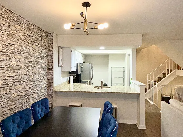 18616 Pier Point Pl — Photo 10