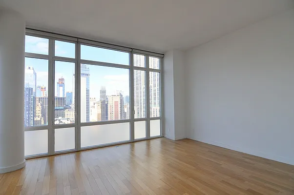 Rented by Nest Seekers International | media 29