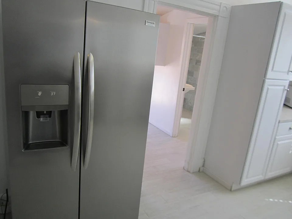 235 S Voluntario St