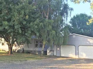 6050 Peterson Ln NE, Albany, OR 97322