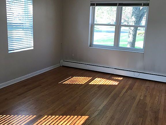2nd image of 105 Shadow Ln APT A2