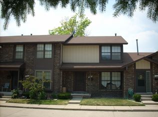 28498 Queens Ct, Warren, MI 48093