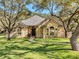 612 Meadow Oaks Dr, Dripping Springs, TX 78620