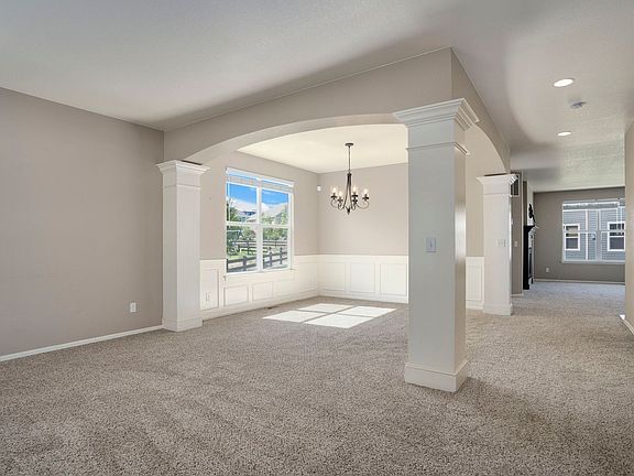 4th image of 2018 Seagrove Ct
