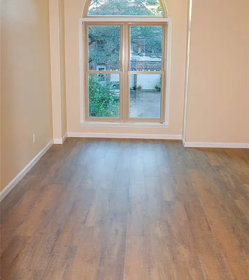 7515 Windrush Dr — Photo 8