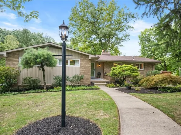 16 Winthrop Rd, Carnegie, PA 15106