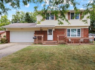 401 Windsor Dr, Elyria, OH 44035