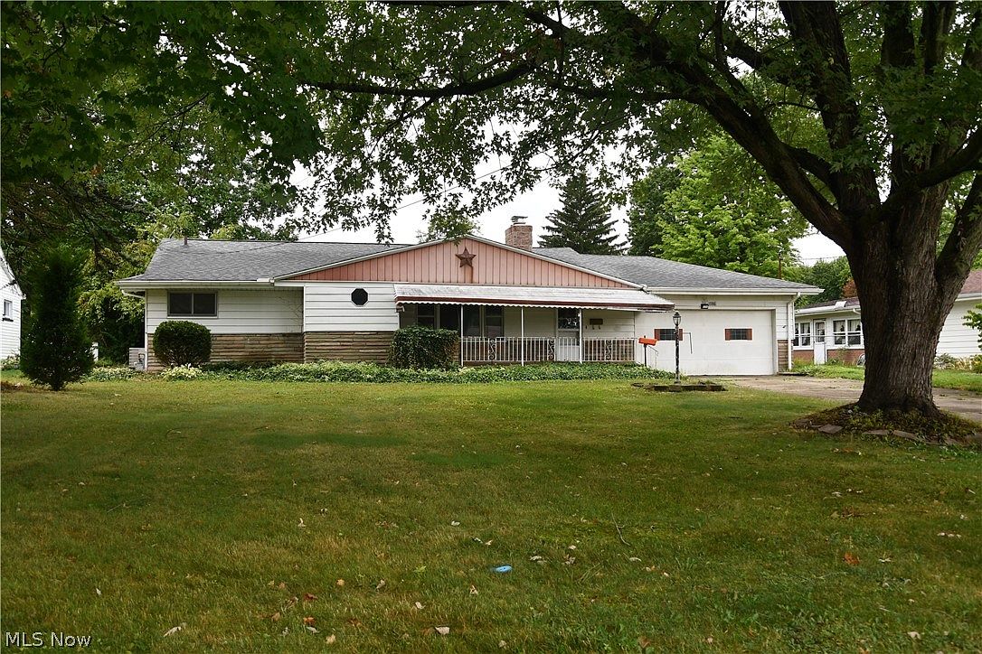 1086 Polley Dr, Austintown, OH 44515 Zillow