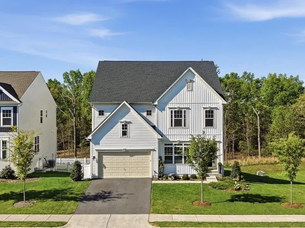 136 Jewel Box Dr, Stephenson, VA 22656