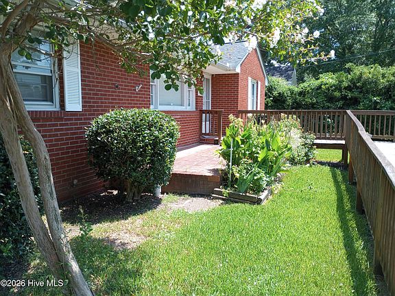 3rd image of 4083 N Pitt Street