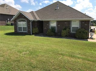 401 Sigel Trl, Centerton, AR 72719