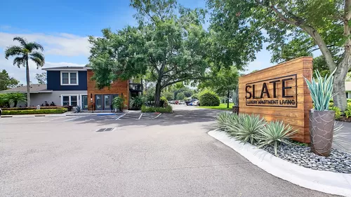 Welcome to Slate Luxury, offering one-and two-bedroom villas and townhomes in Winter Garden, Florida. - Slate Luxury Apartments