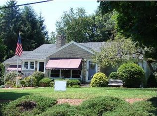 17 Mary Ann Dr, Worcester, MA 01606